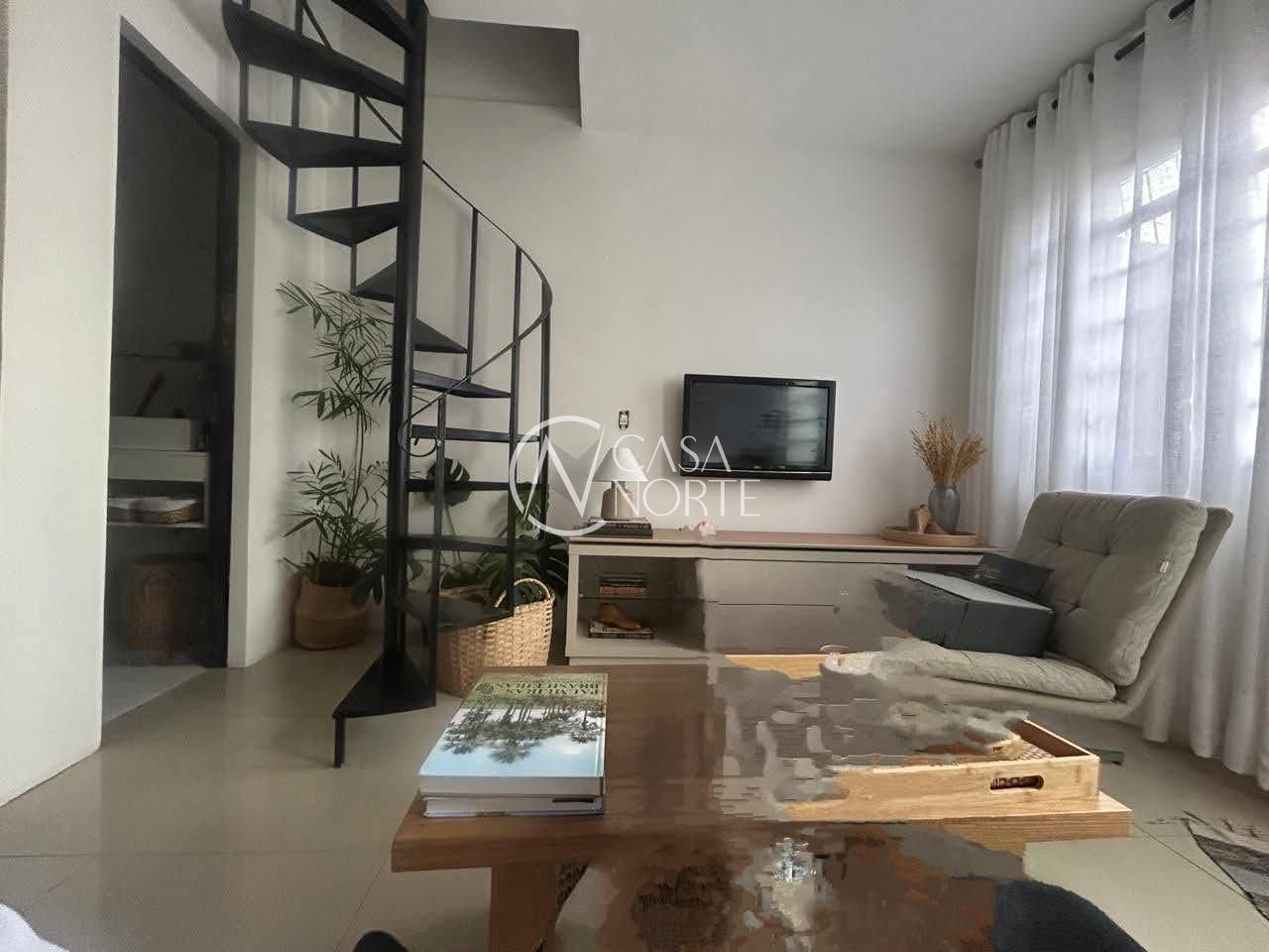 Sobrado à venda com 2 quartos, 47m², 1 vaga, Avenida João Antônio Silveira no bairro Restinga em Porto Alegre