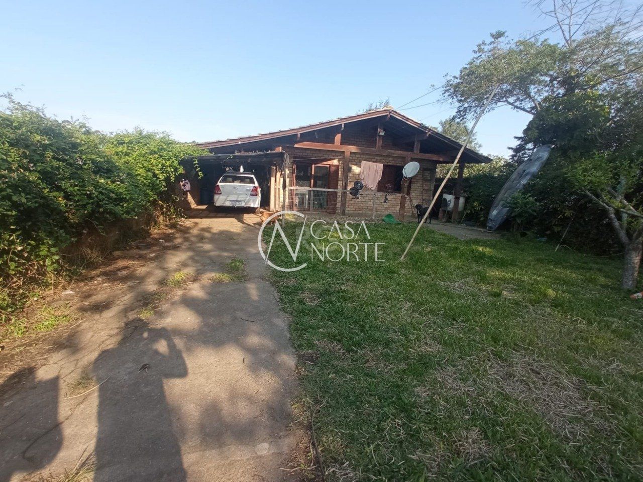 Casa à venda com 2 quartos, 70m², 3 vagas, Beco da Vitória no bairro Boa Vista do Sul em Porto Alegre