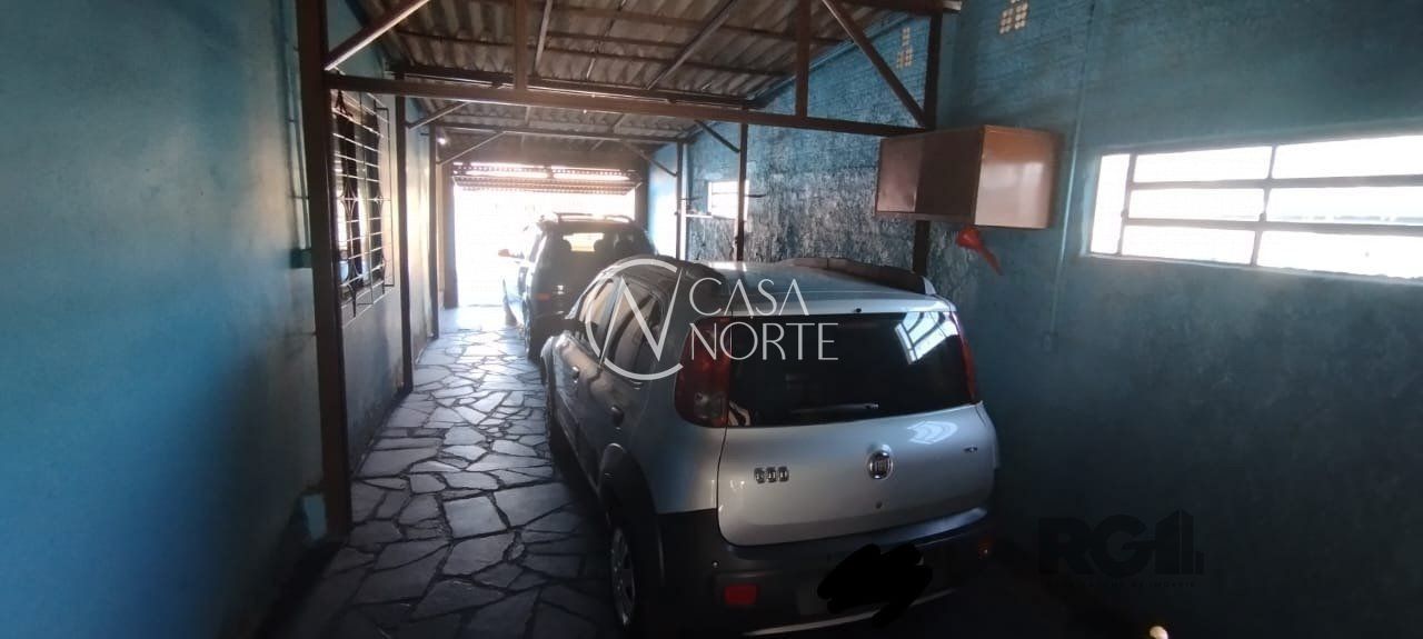 Casa à venda com 3 quartos, 120m², 3 vagas, Avenida Ignês E. Fagundes no bairro Restinga em Porto Alegre