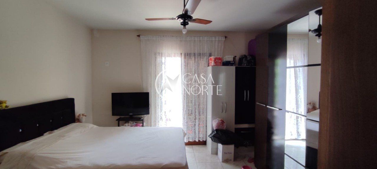 Sobrado à venda com 3 quartos, 100m², 1 vaga, Rua Dr. Rubens Maciel no bairro Hípica em Porto Alegre