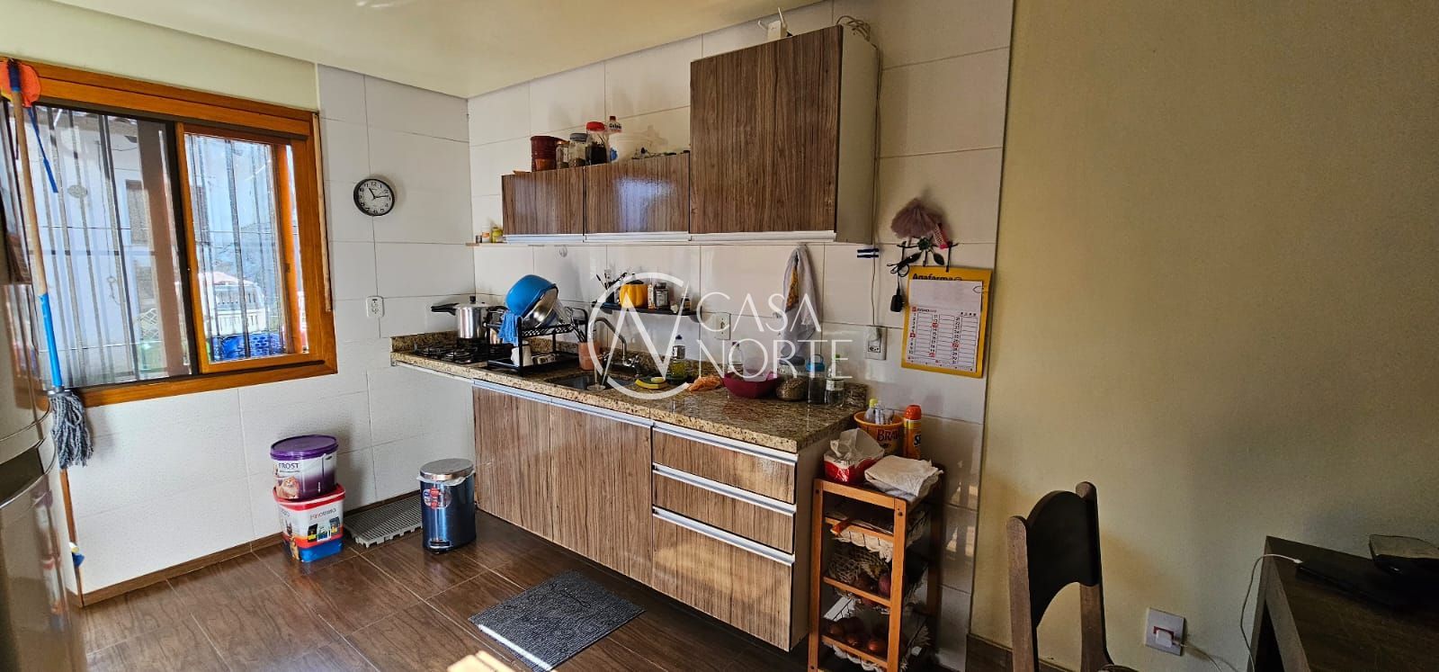 Casa à venda com 2 quartos, 100m², 1 vaga, Avenida Alcibiades Martins da Rocha no bairro Aberta dos Morros em Porto Alegre