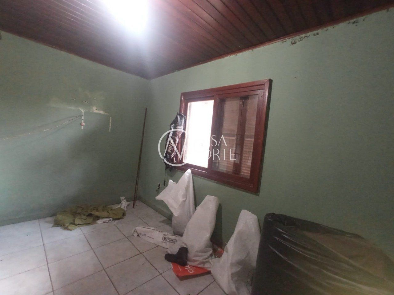 Casa à venda com 2 quartos, 70m², 3 vagas, Beco da Vitória no bairro Boa Vista do Sul em Porto Alegre