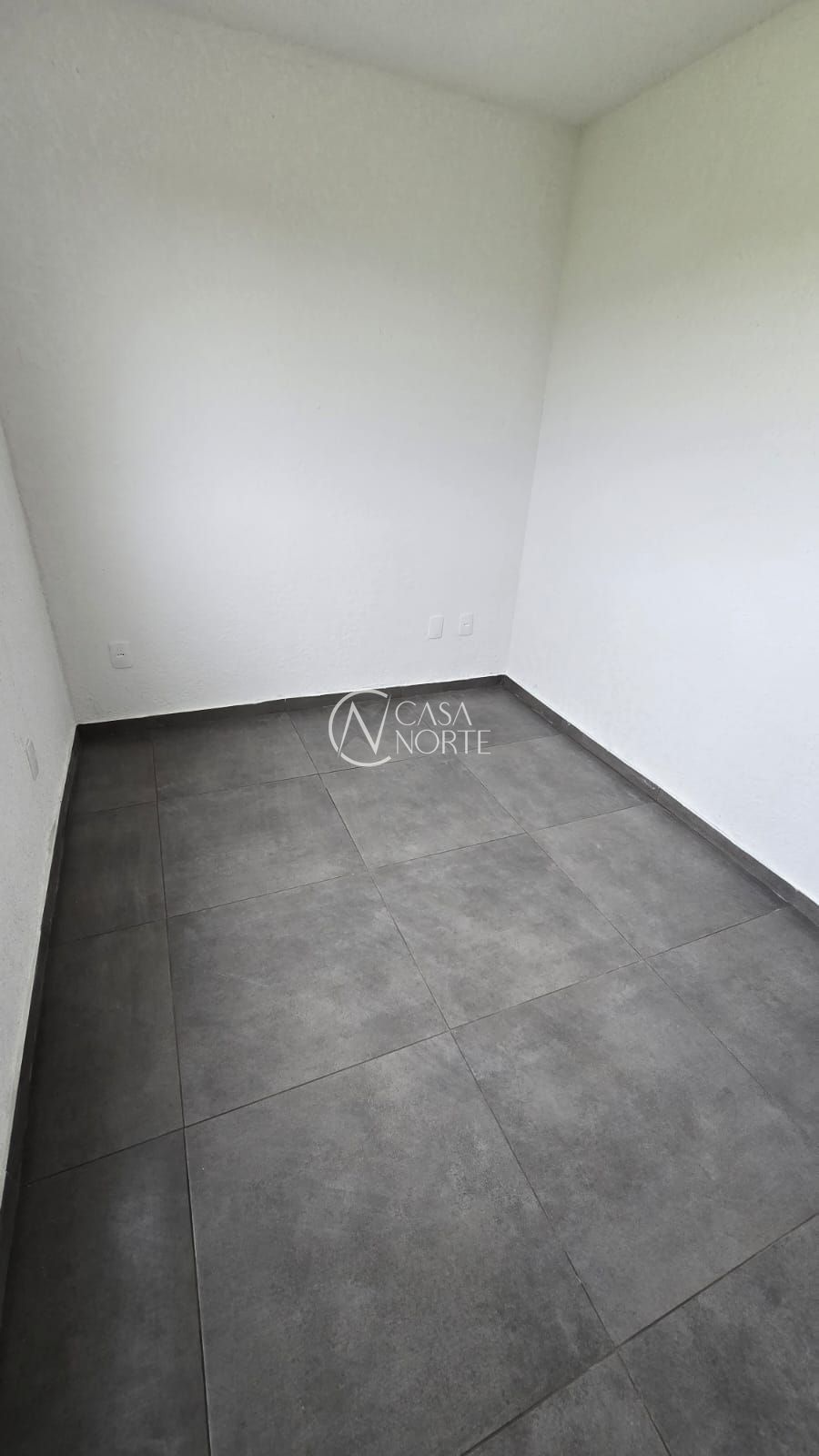 Apartamento à venda com 2 quartos, 40m², 1 vaga, Rua Sabino Pereira Nunes no bairro Restinga em Porto Alegre