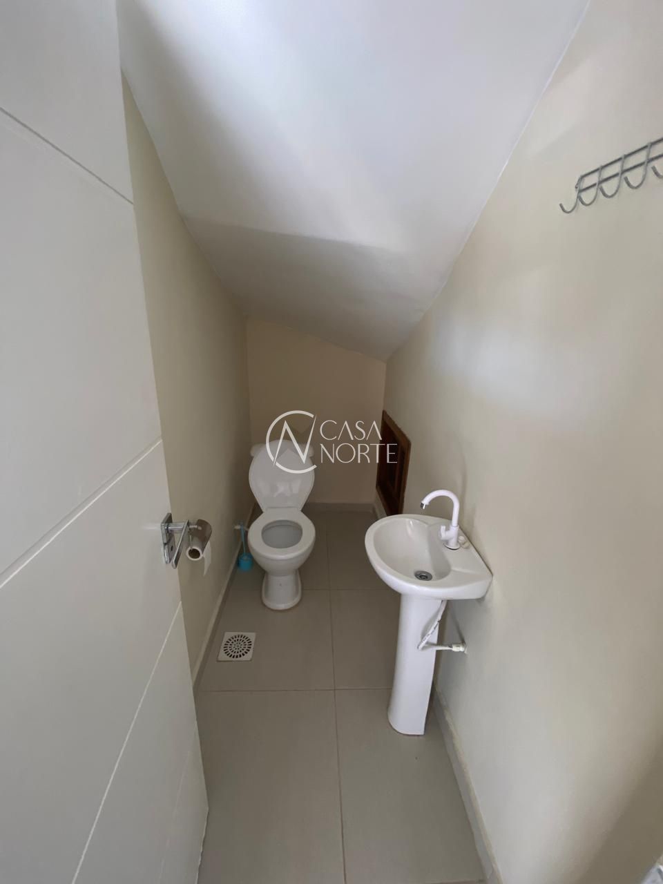 Casa à venda com 3 quartos, 135m², 1 suíte, 2 vagas, Rua Francisco Mattos Terres no bairro Aberta dos Morros em Porto Alegre