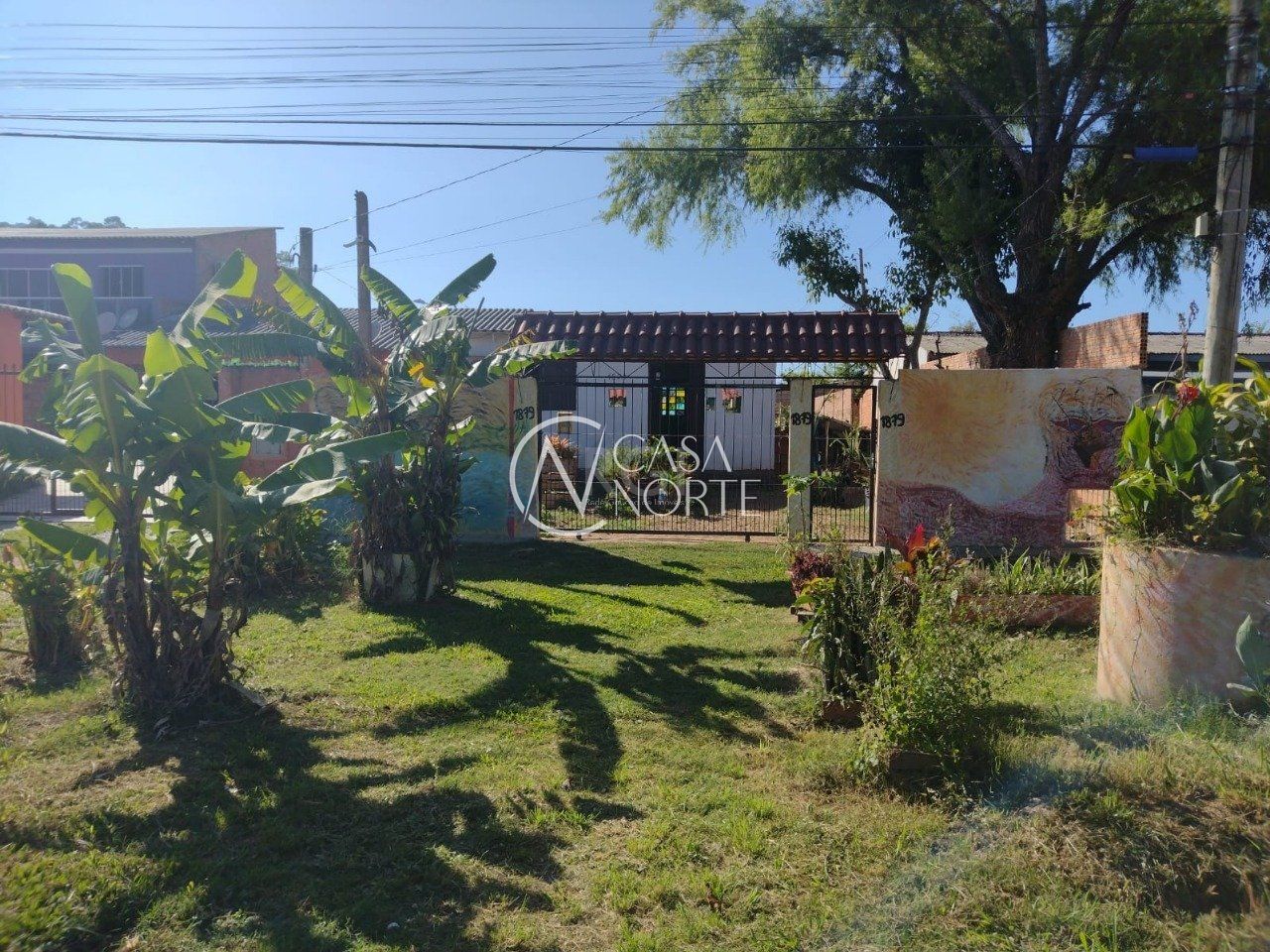 Casa à venda com 1 quarto, 54m², 2 vagas, Estrada Jacques da Rosa no bairro Lageado em Porto Alegre