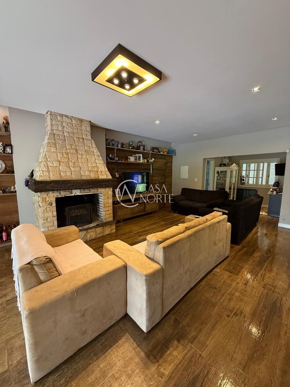 Sítio à venda com 3 quartos, 212m², 2 suítes, 3 vagas, Beco do Ermínio no bairro Lami em Porto Alegre