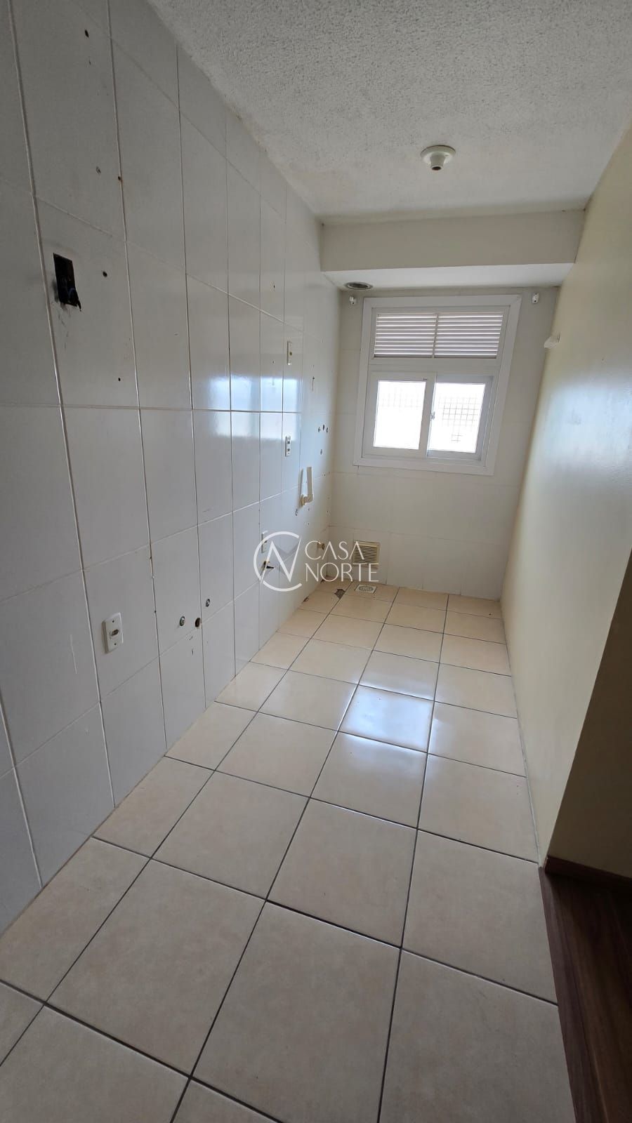 Apartamento à venda com 2 quartos, 47m², 1 vaga, Rua Soely Nunes Rosa no bairro Restinga em Porto Alegre