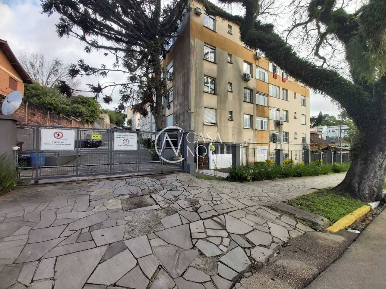 Apartamento à venda com 2 quartos, 59m², 1 vaga, Rua Professor Carvalho Freitas no bairro Teresópolis em Porto Alegre