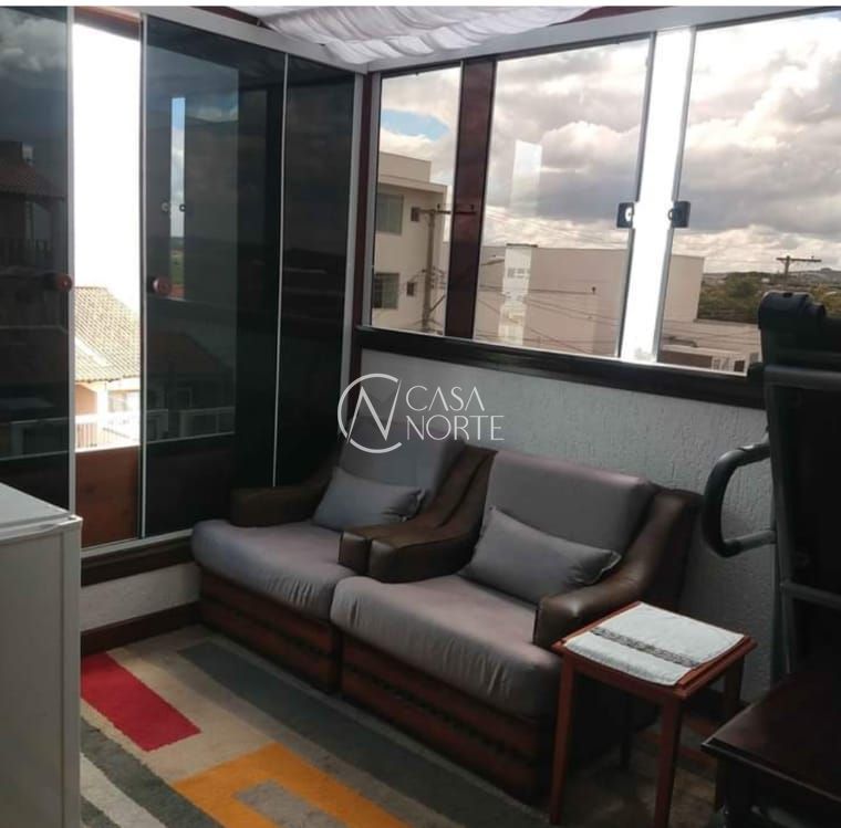 Casa à venda com 4 quartos, 144m², 2 suítes, 1 vaga, Rua Eliza Tevah no bairro Hípica em Porto Alegre