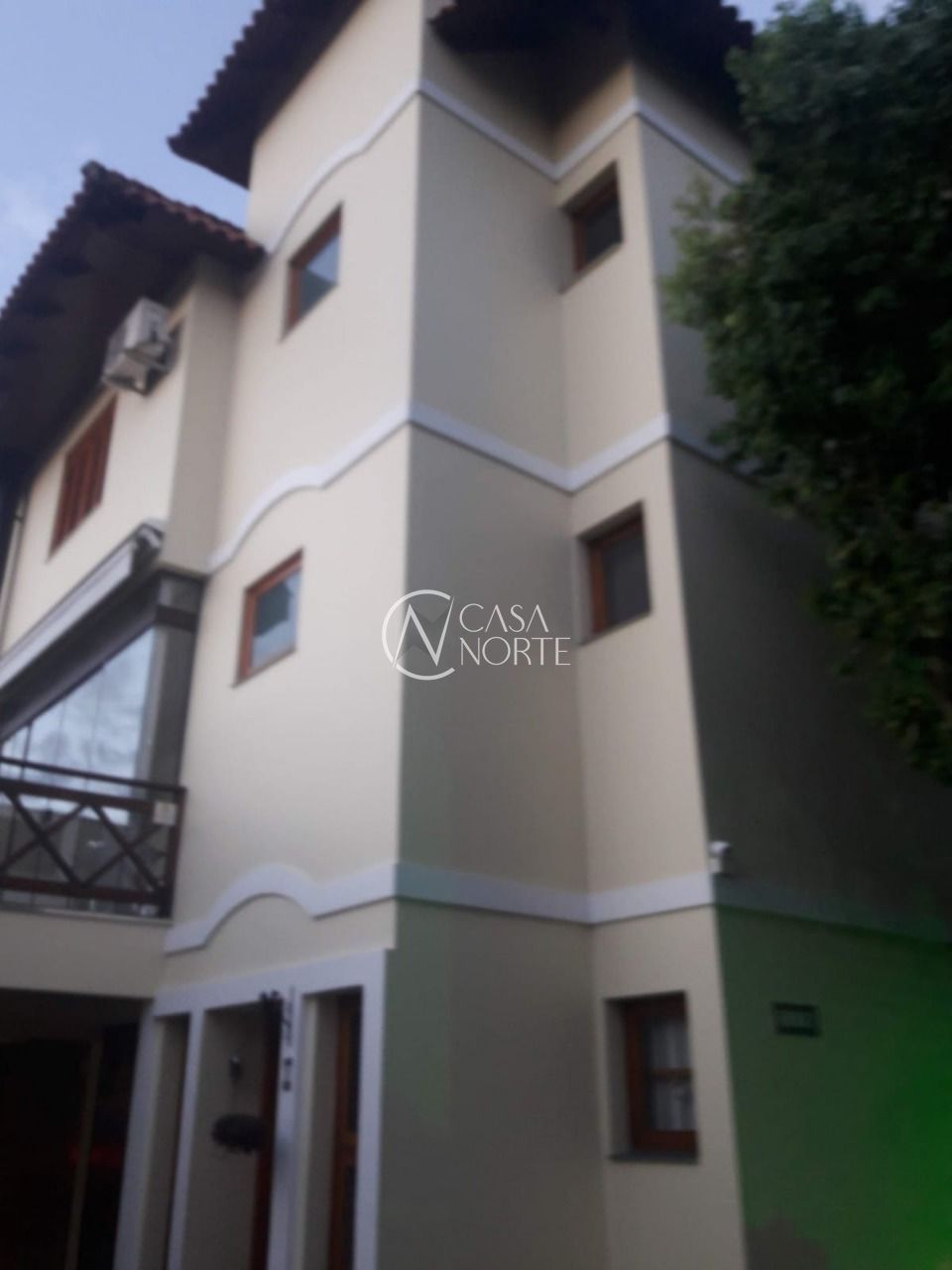 Casa de Condomínio à venda com 3 quartos, 191m², 1 suíte, 2 vagas, Rua Landel de Moura no bairro Tristeza em Porto Alegre