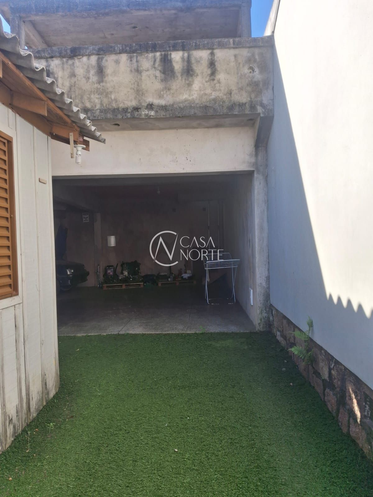 Terreno à venda  com 400m², Praça Inácio Antônio da Silva no bairro Belém Novo em Porto Alegre