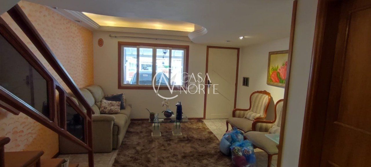 Casa à venda com 2 quartos, 138m², 2 vagas, Rua Baldoino Bottini no bairro Hípica em Porto Alegre