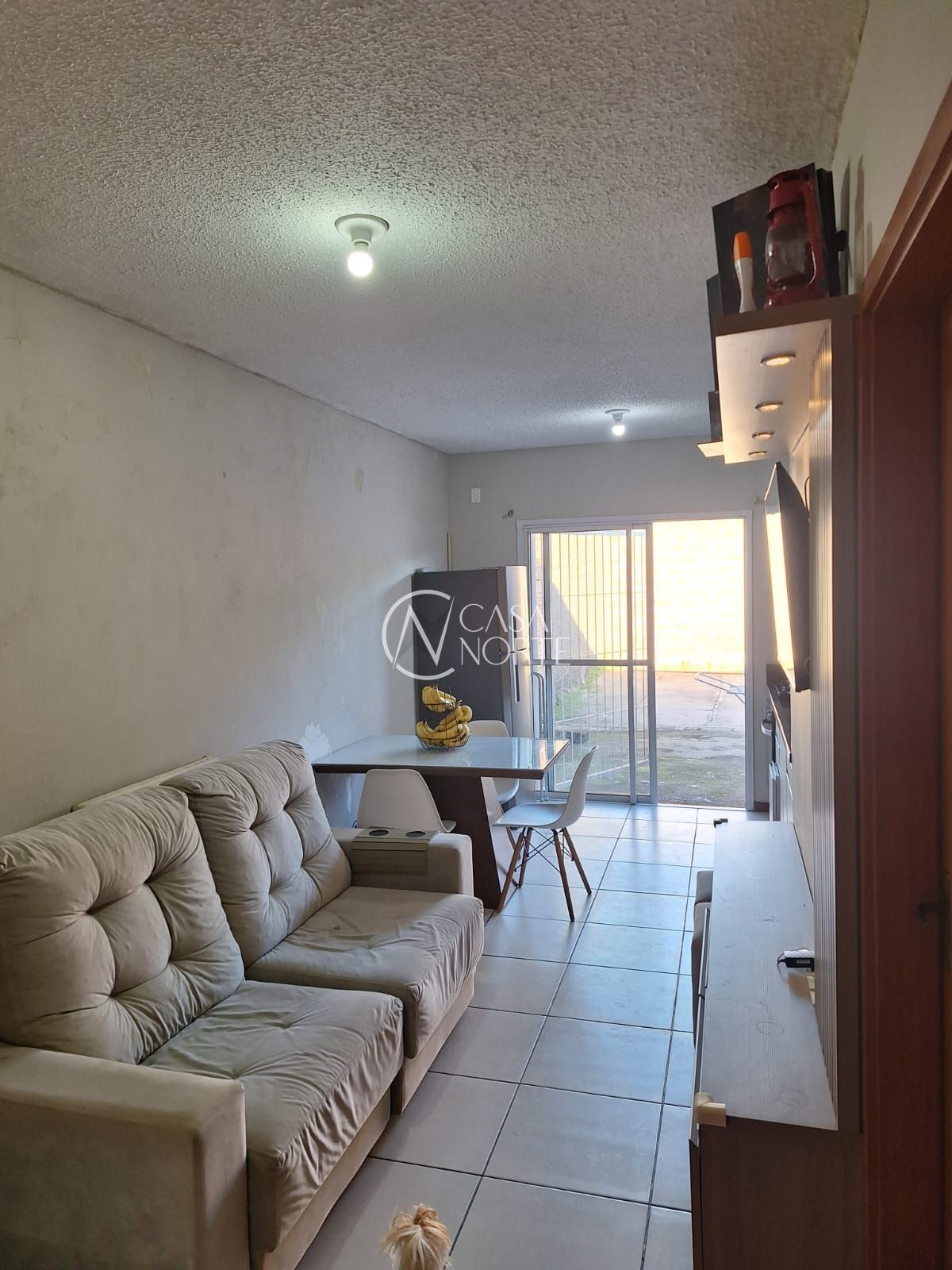Casa à venda com 2 quartos, 40m², 1 vaga, Rua Solon Vieira Marques no bairro Restinga em Porto Alegre