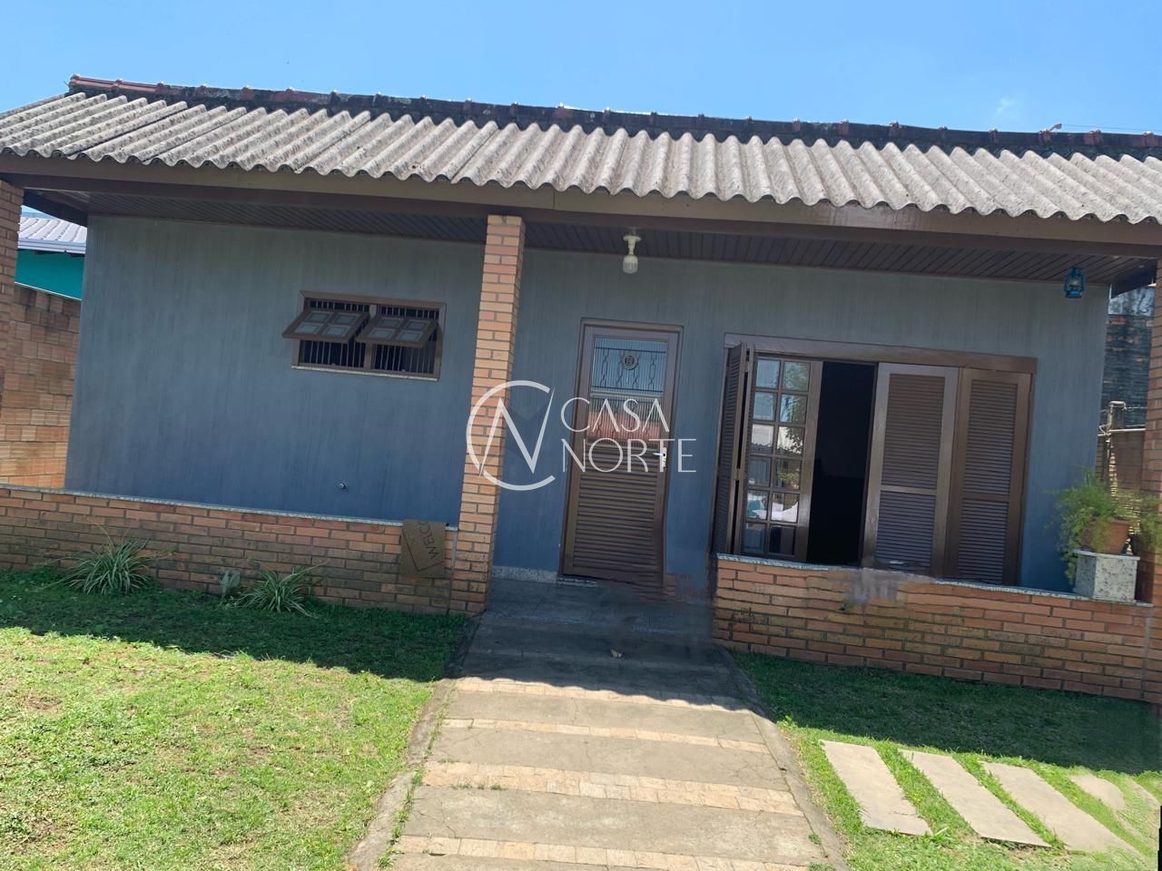 Casa à venda com 2 quartos, 80m², 3 vagas, Rua do Cerro no bairro Lageado em Porto Alegre