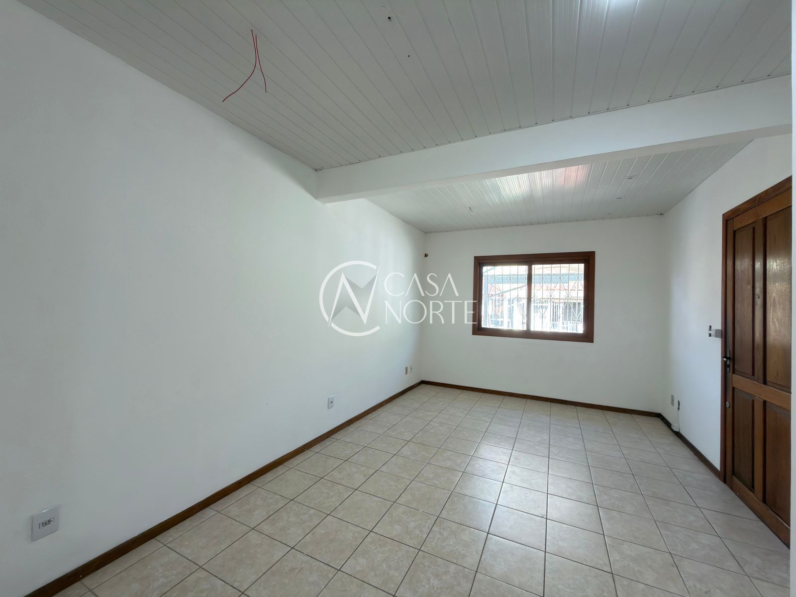 Casa à venda com 3 quartos, 75m², 2 vagas, Rua Darcy de Bastos Germann no bairro Hípica em Porto Alegre