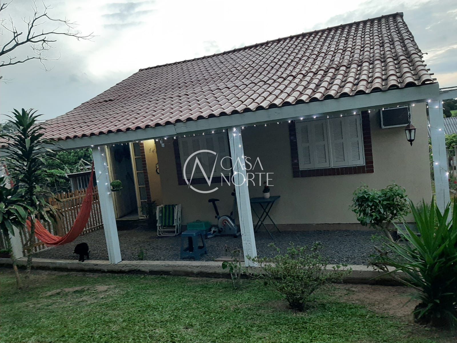 Sítio à venda com 4 quartos, 70m², 2 vagas, Rua Pedro Andrea Bess no bairro Restinga em Porto Alegre