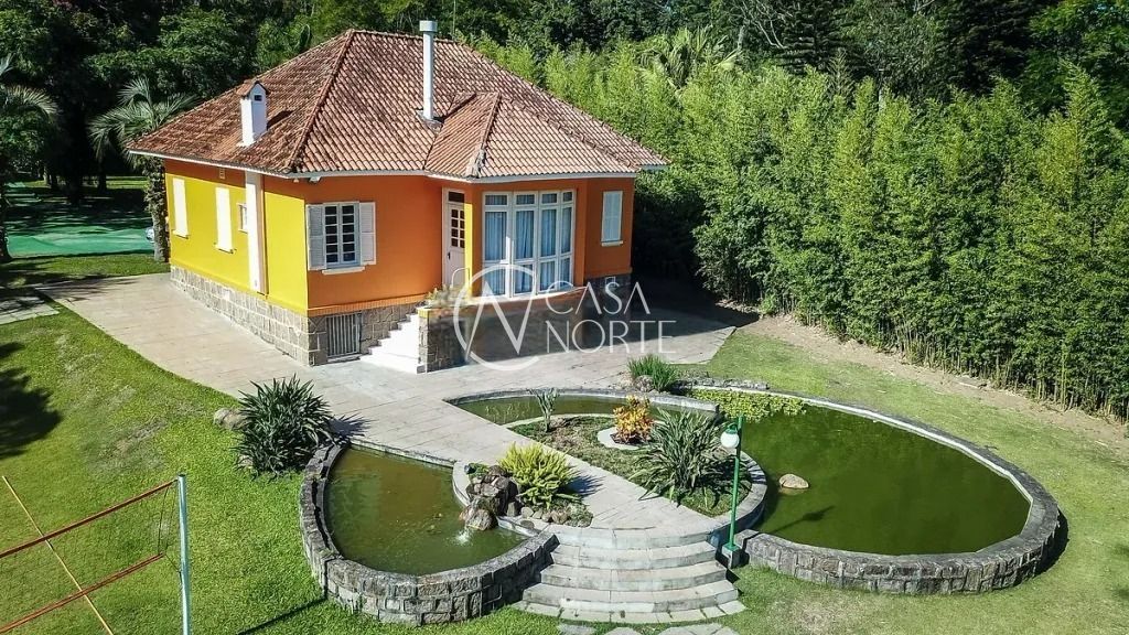 Sítio à venda com 5 quartos, 482m², 2 suítes, 6 vagas, Estrada Retiro da Ponta Grossa no bairro Ponta Grossa em Porto Alegre