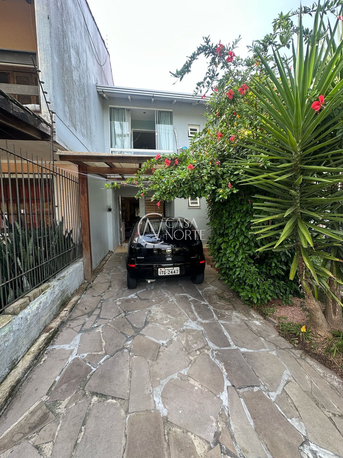 Sobrado à venda com 2 quartos, 83m², 2 suítes, 2 vagas, Rua Baldoino Bottini no bairro Hípica em Porto Alegre