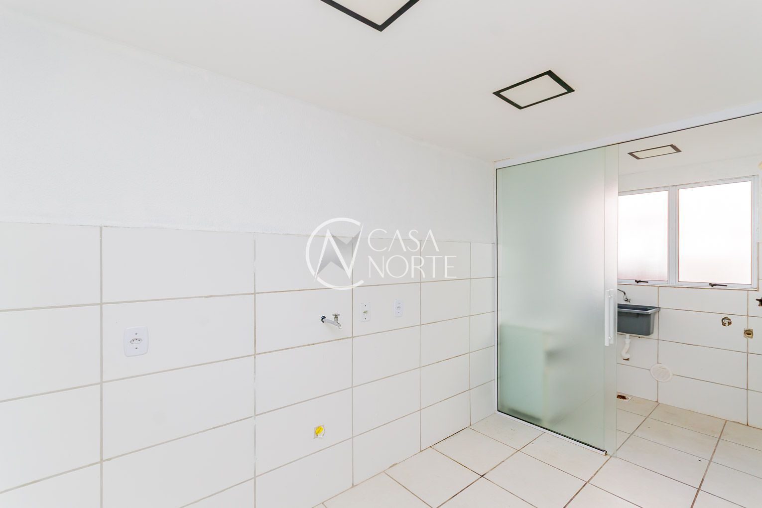 Apartamento à venda com 2 quartos, 51m², 1 vaga, Rua Marcelo dos Santos no bairro Chapéu do Sol em Porto Alegre