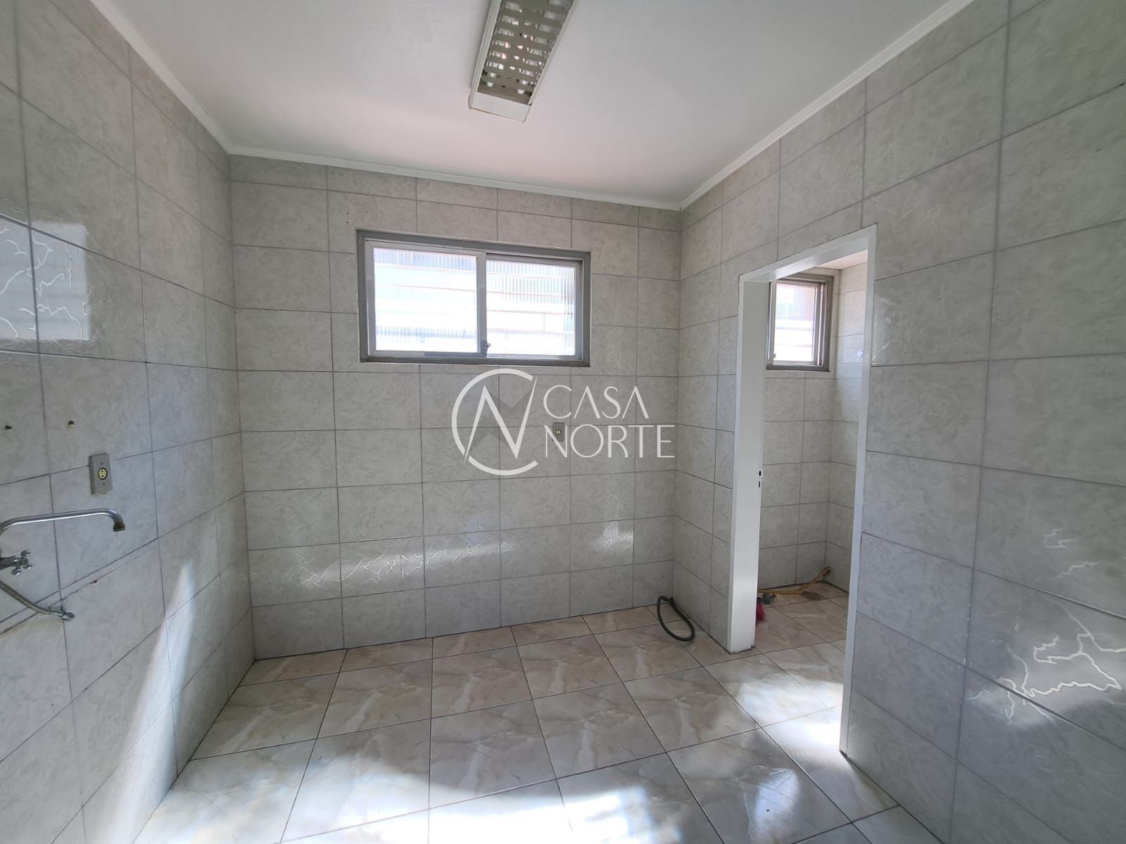 Apartamento à venda com 2 quartos, 49m², Rua Franklin no bairro Jardim Sabará em Porto Alegre