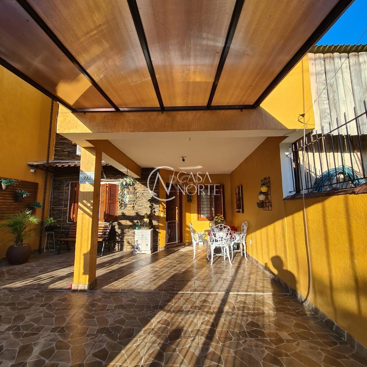 Sobrado à venda com 4 quartos, 125m², 1 suíte, 2 vagas, Rua Baldoino Bottini no bairro Hípica em Porto Alegre