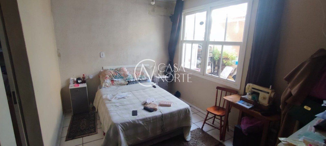 Casa à venda com 2 quartos, 75m², 1 suíte, 2 vagas, Rua Oscar Antunes de Oliveira no bairro Hípica em Porto Alegre