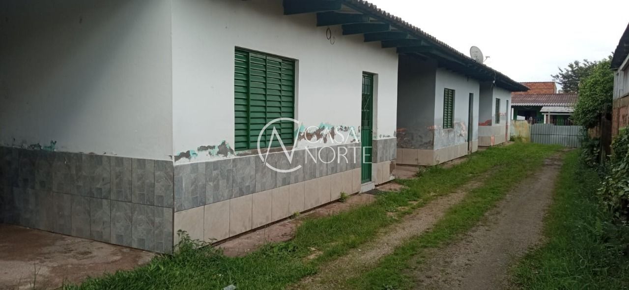 Casa à venda com 4 quartos, 200m², 4 vagas, Rua Laranjeiras no bairro Restinga em Porto Alegre