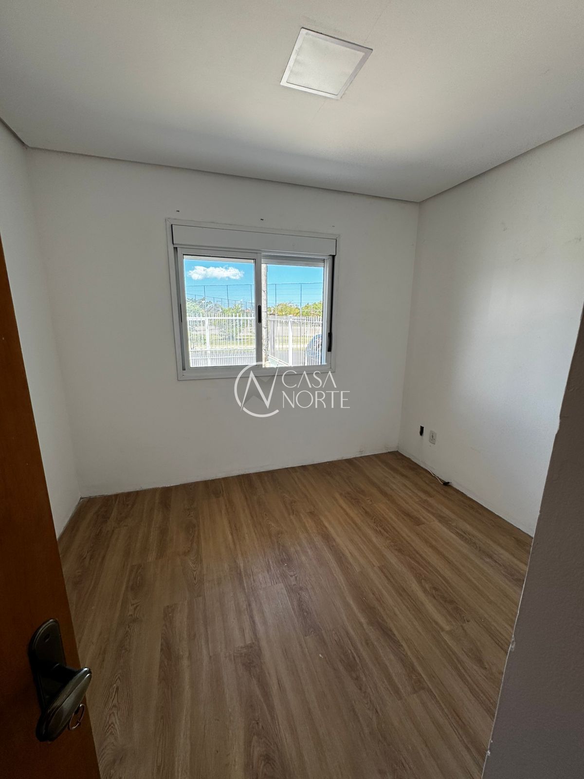 Casa à venda com 3 quartos, 106m², 2 vagas, Rua Ruth Totta no bairro Hípica em Porto Alegre