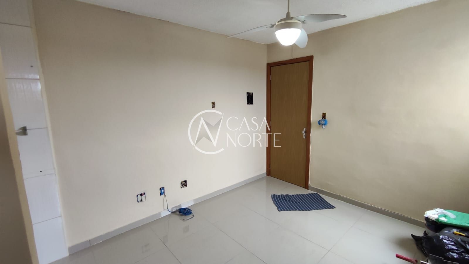 Apartamento à venda com 2 quartos, 38m², 1 vaga, Rua Capitão Pedroso no bairro Restinga em Porto Alegre