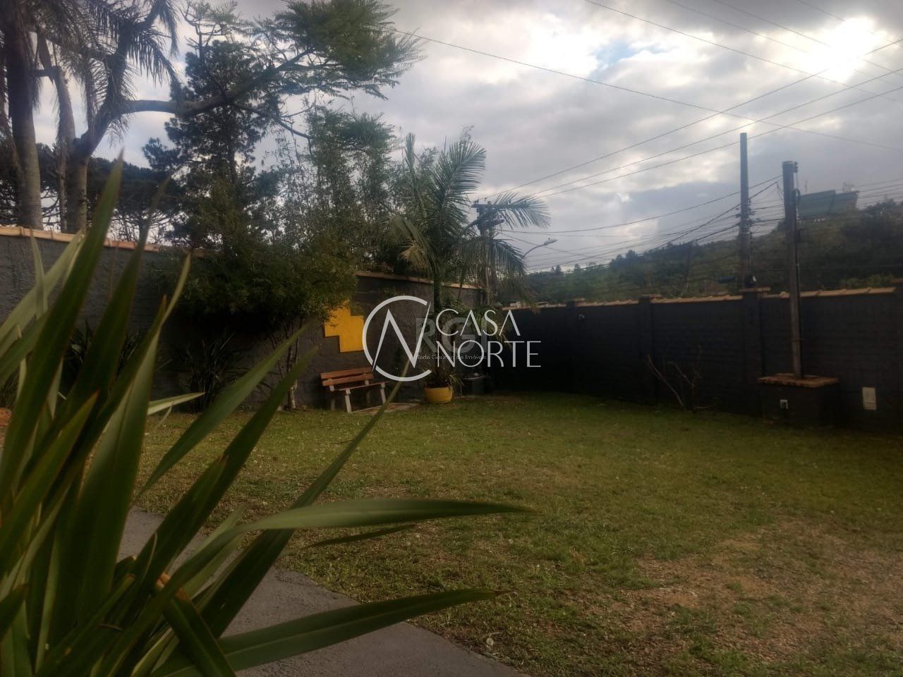 Terreno à venda  com 1m², Avenida Professor Oscar Pereira no bairro Cascata em Porto Alegre