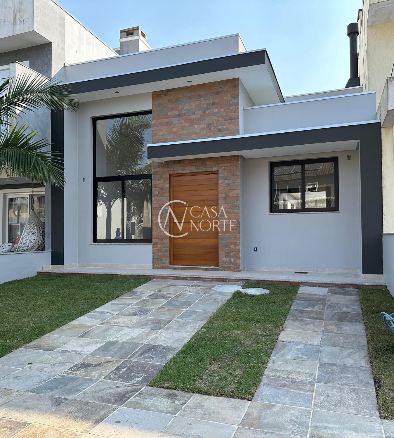 Casa à venda com 3 quartos, 95m², 1 suíte, 2 vagas, Rua Pau-Brasil no bairro Hípica em Porto Alegre