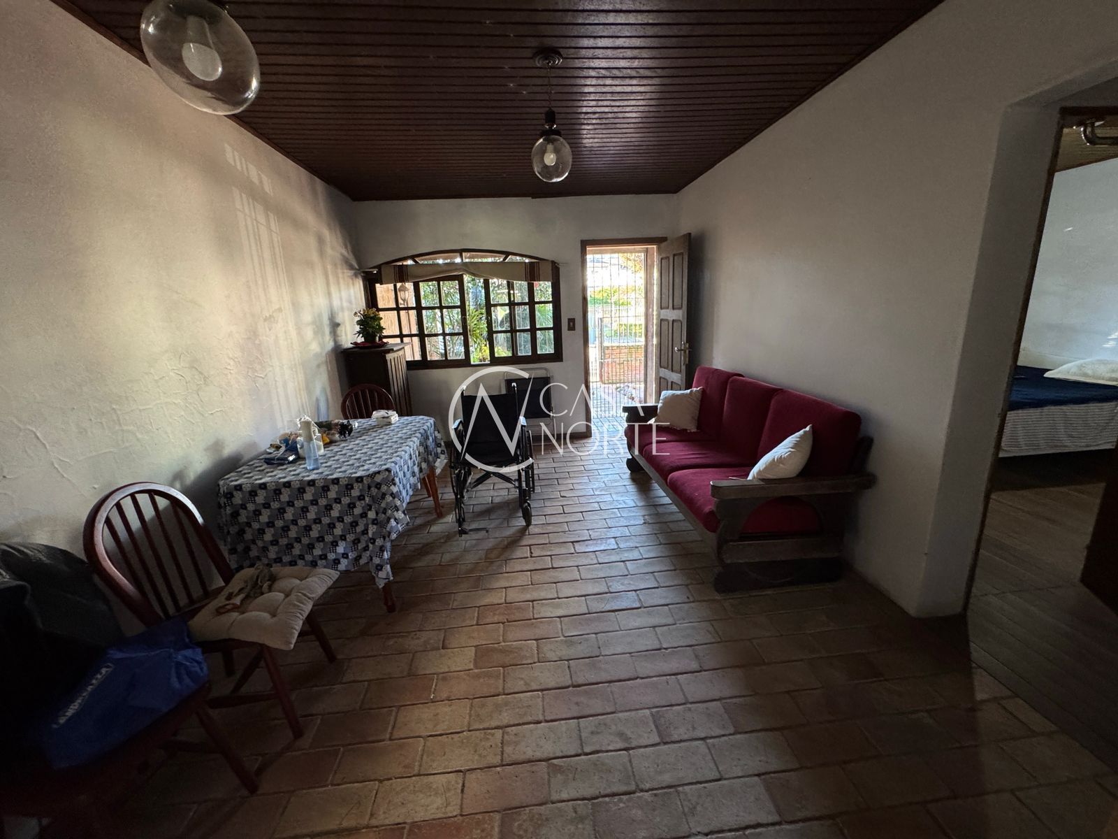Casa à venda com 3 quartos, 80m², 2 vagas, Rua Júlio Dias de Souza no bairro Aberta dos Morros em Porto Alegre