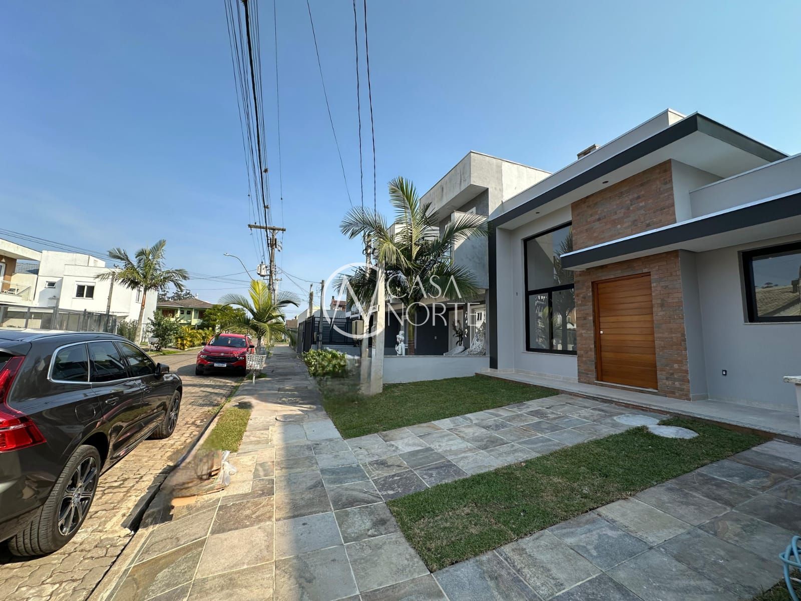 Casa à venda com 3 quartos, 95m², 1 suíte, 2 vagas, Rua Pau-Brasil no bairro Hípica em Porto Alegre