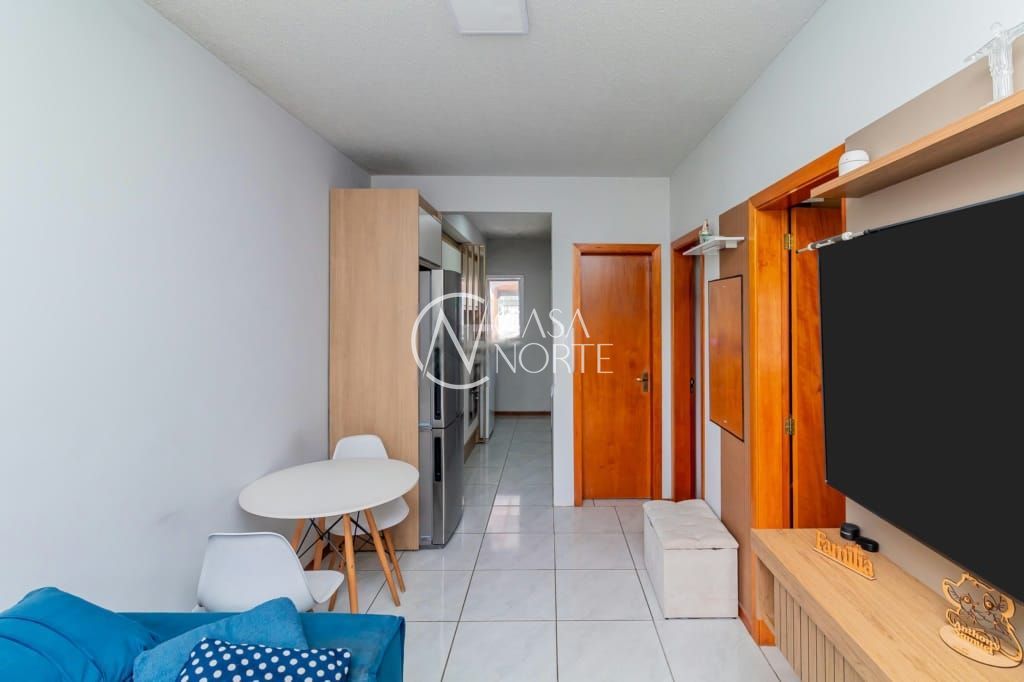 Casa de Condomínio à venda com 2 quartos, 99m², 1 vaga, Rua Nair Garcia Martins no bairro Restinga em Porto Alegre