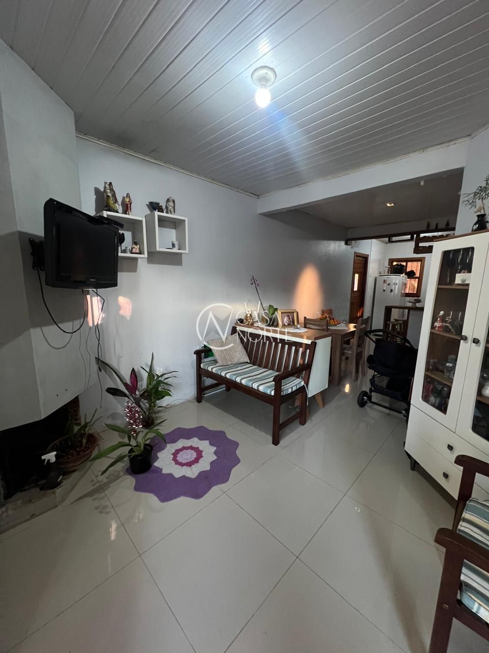 Casa à venda com 2 quartos, 48m², 1 vaga, Rua Capitão Pedroso no bairro Restinga em Porto Alegre