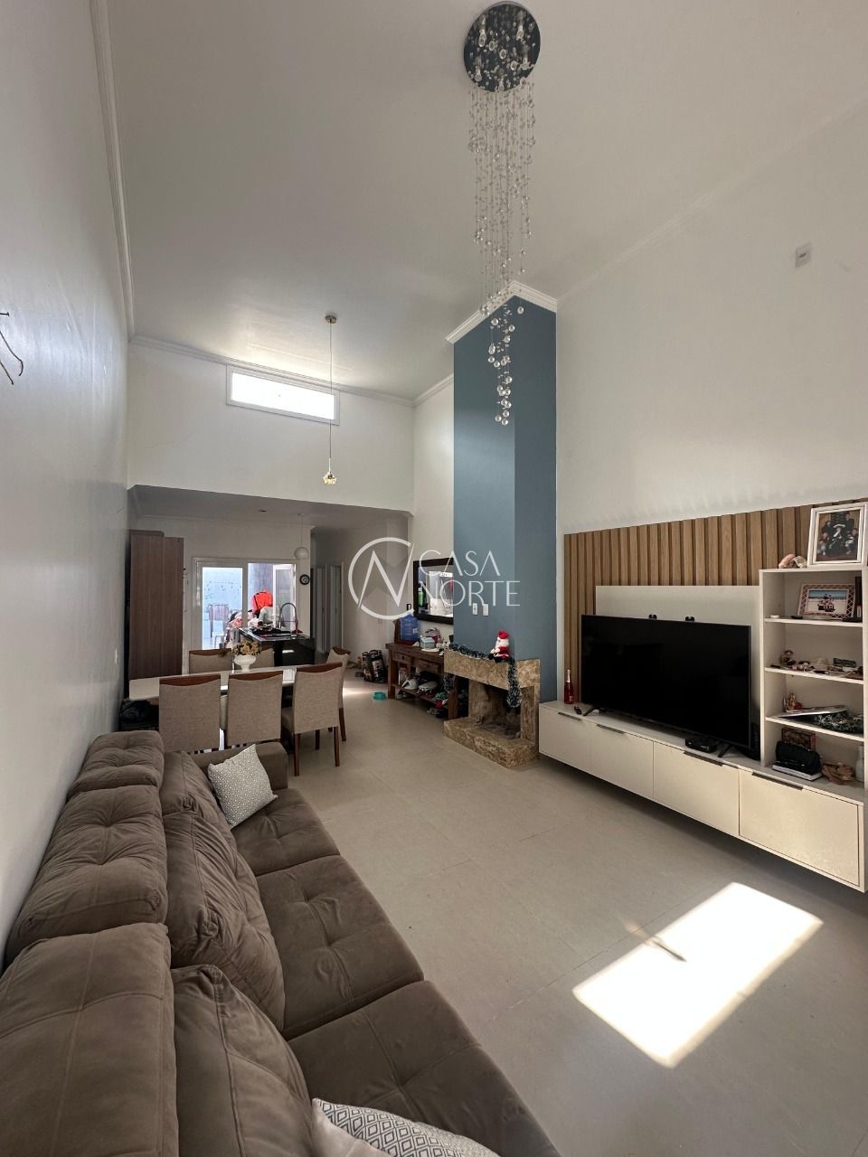 Casa à venda com 3 quartos, 108m², 1 suíte, 2 vagas, Rua Felipe Arísio no bairro Hípica em Porto Alegre