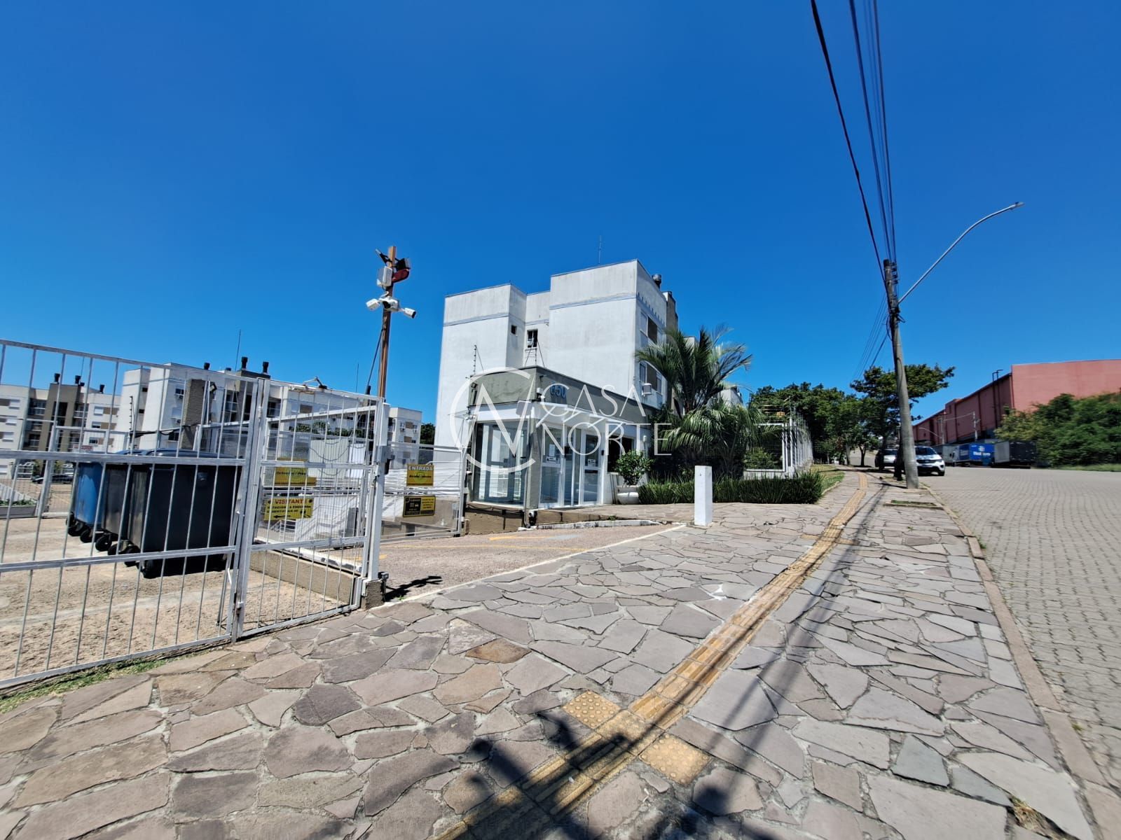 Apartamento à venda com 2 quartos, 50m², 1 vaga, Rua Joaquim de Carvalho no bairro Vila Nova em Porto Alegre