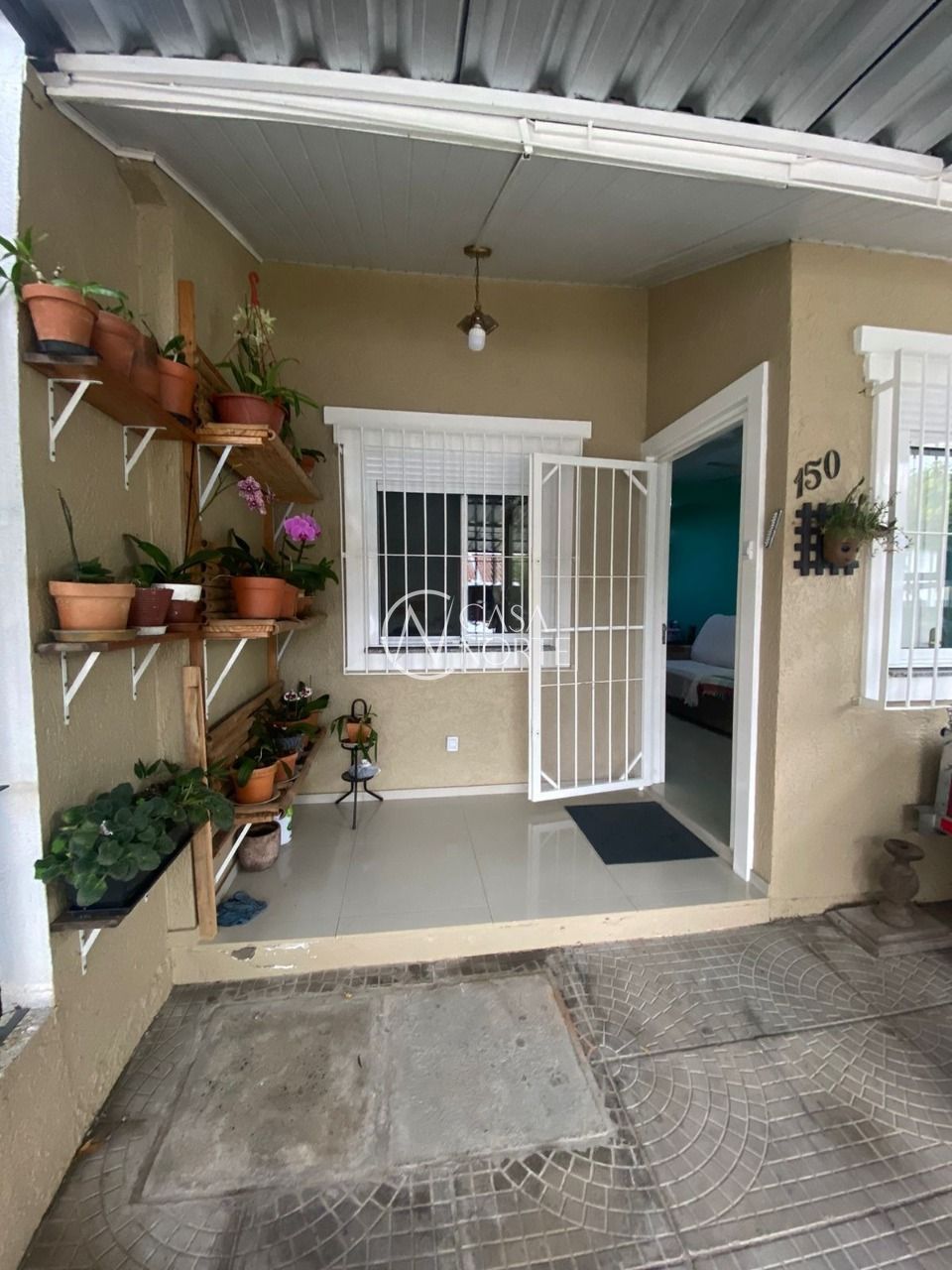 Casa à venda com 2 quartos, 60m², 2 vagas, Rua Padre Henrique Pauquet no bairro Hípica em Porto Alegre