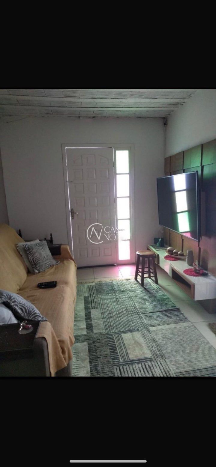 Casa à venda com 3 quartos, 126m², 1 suíte, 1 vaga, Rua Elvira Dendena no bairro Hípica em Porto Alegre