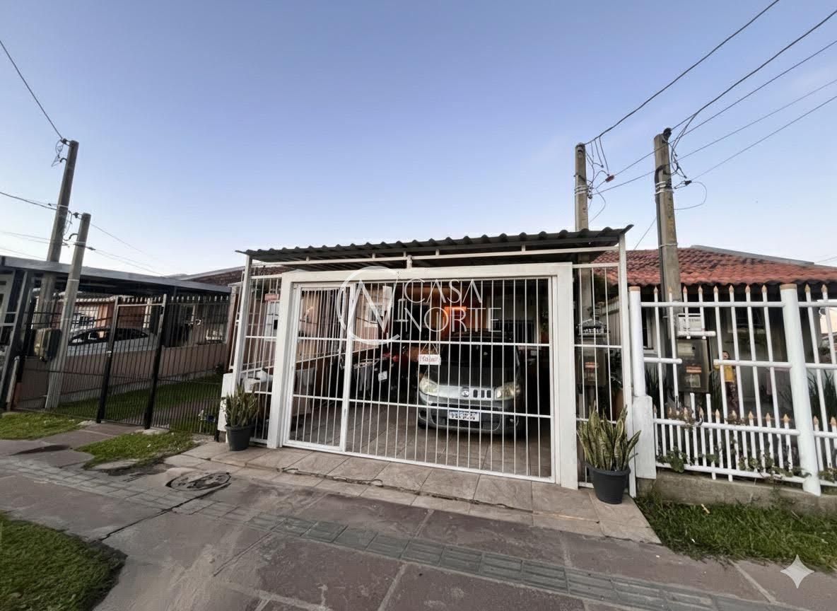 Casa à venda com 2 quartos, 38m², 1 vaga, Rua Coronel Dastro Dutra no bairro Restinga em Porto Alegre