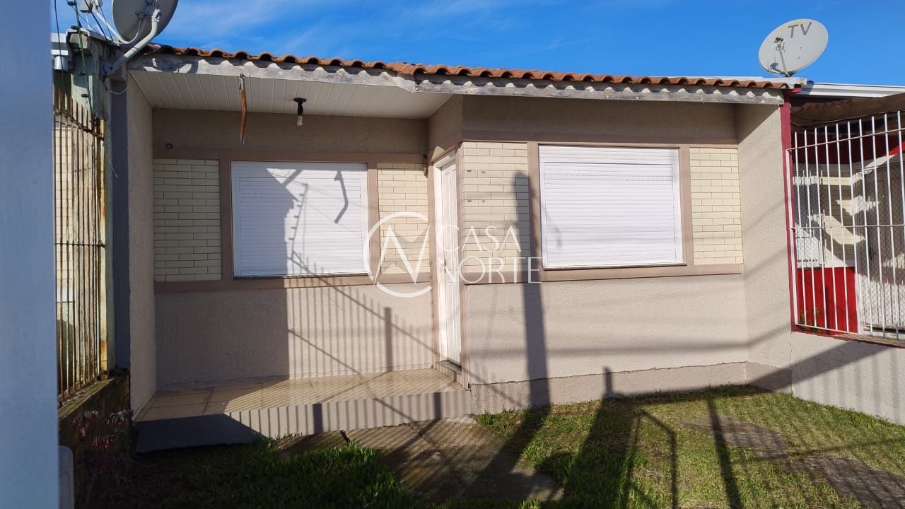Casa à venda com 2 quartos, 51m², 2 vagas, Rua Doutor Raphael Loro no bairro Hípica em Porto Alegre