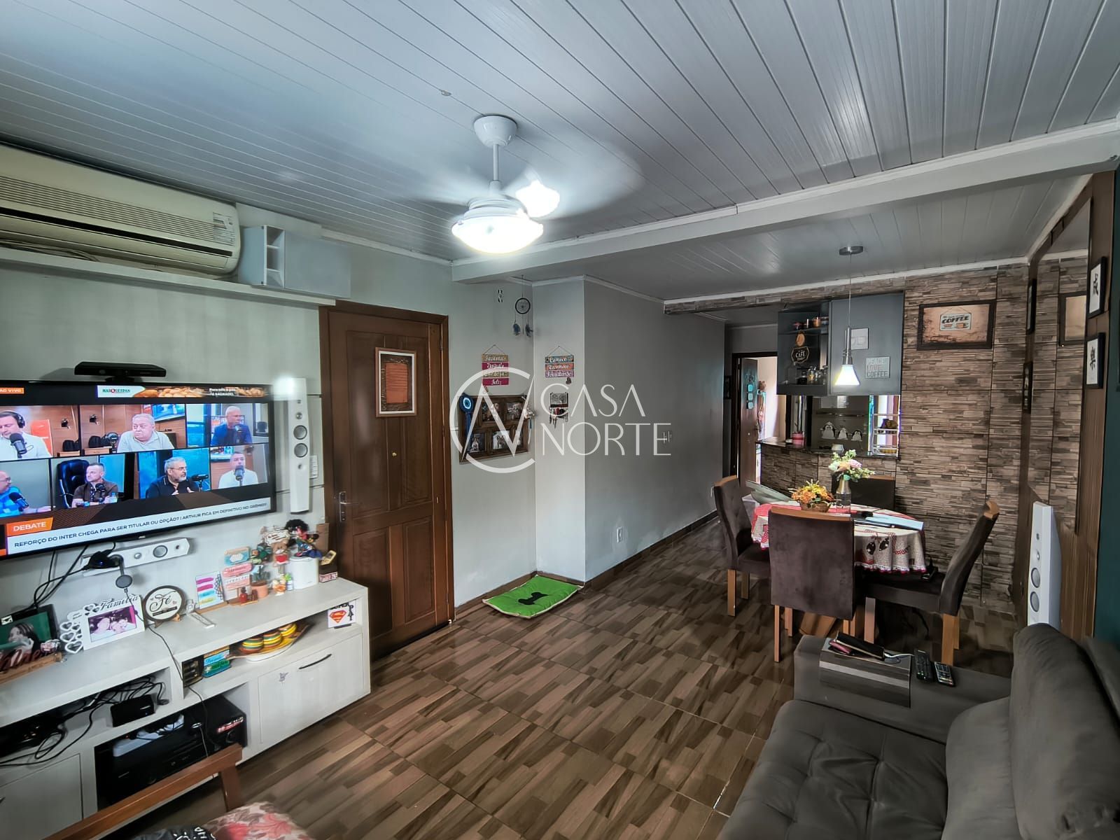 Casa à venda com 3 quartos, 75m², 1 vaga, Rua Raffaele Nigro no bairro Hípica em Porto Alegre