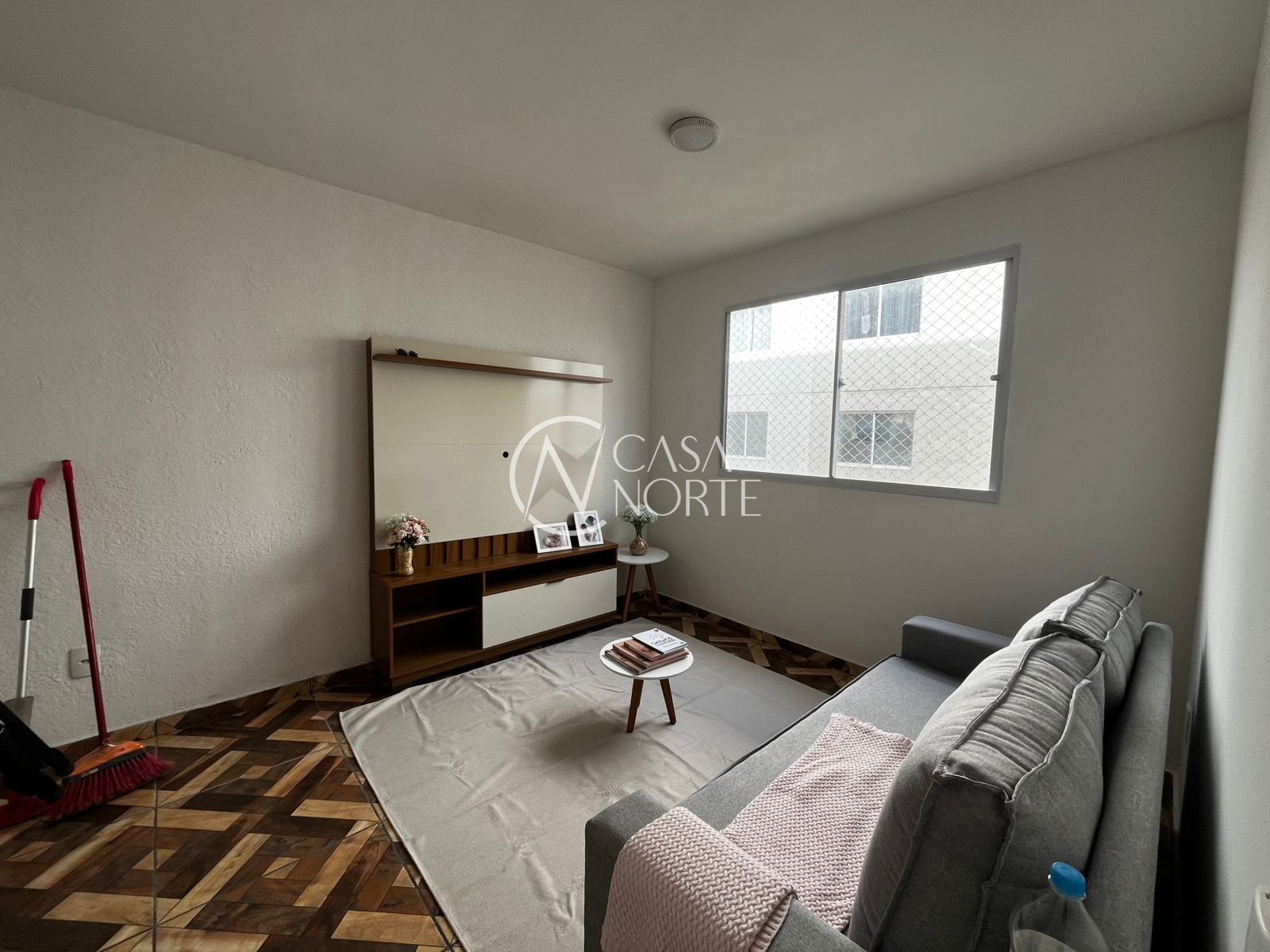 Apartamento à venda com 2 quartos, 40m², 1 vaga, Rua Sabino Pereira Nunes no bairro Restinga em Porto Alegre