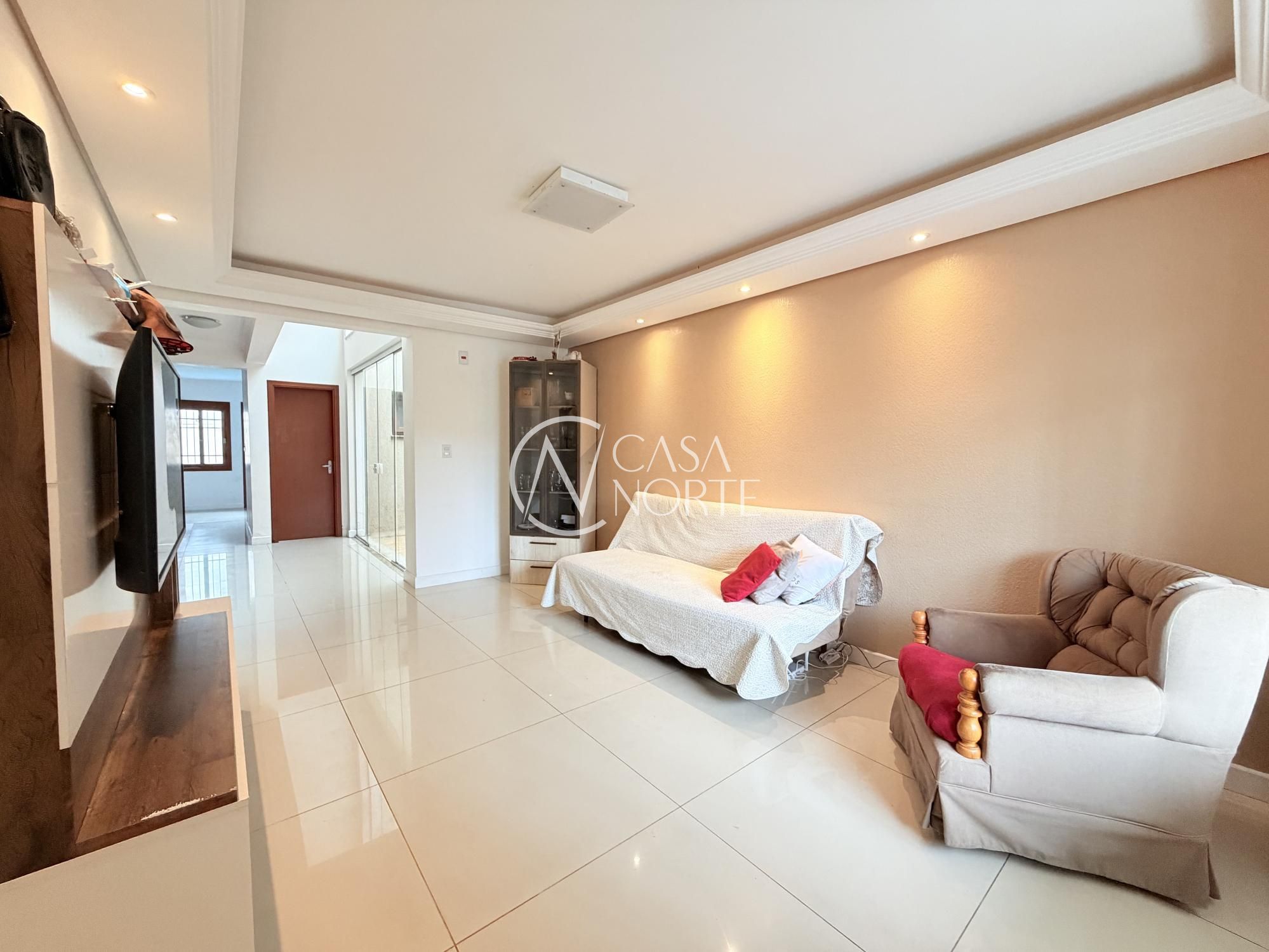 Casa à venda com 2 quartos, 150m², 1 suíte, 2 vagas, Rua Attilio Bettio no bairro Aberta dos Morros em Porto Alegre