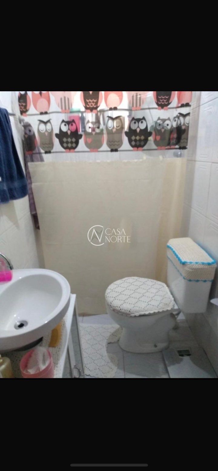 Casa à venda com 3 quartos, 126m², 1 suíte, 1 vaga, Rua Elvira Dendena no bairro Hípica em Porto Alegre