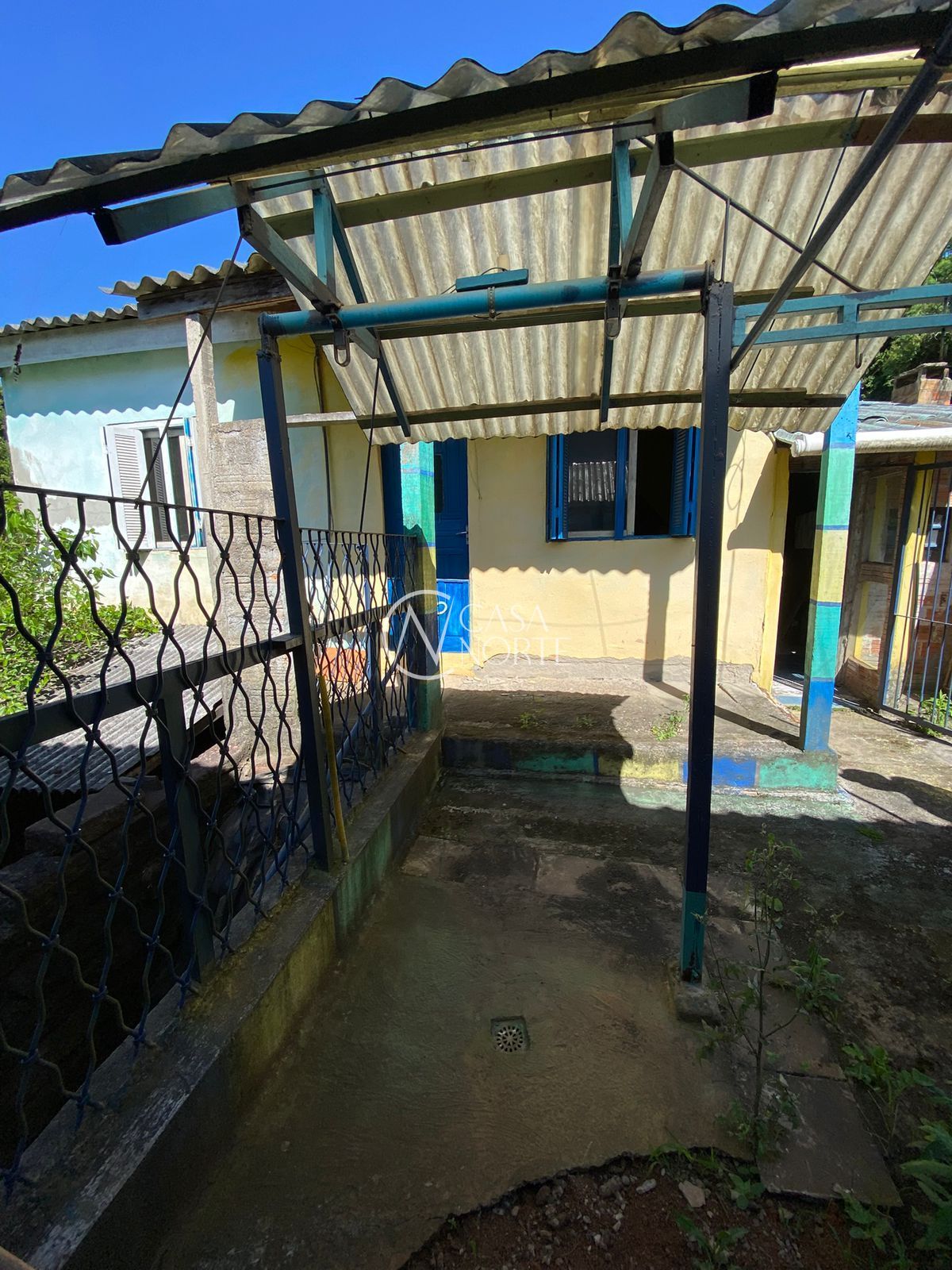 Casa à venda com 2 quartos, 65m², 2 vagas, Rua Maurílio Ferreira no bairro Campo Novo em Porto Alegre