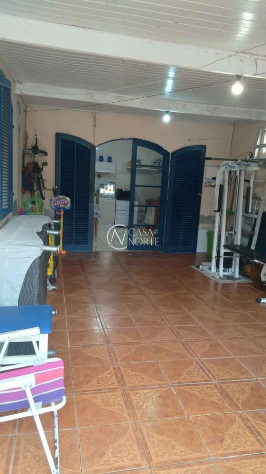 Casa à venda com 3 quartos, 110m², 2 vagas, Acesso Bonar Figueiro no bairro Restinga em Porto Alegre