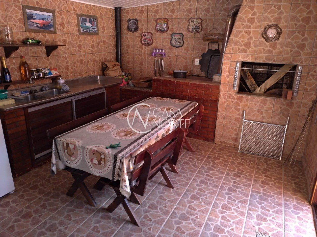 Casa à venda com 3 quartos, 120m², 3 vagas, Rua Santa Mônica no bairro Ponta Grossa em Porto Alegre