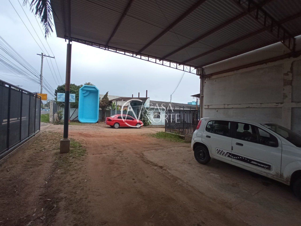 Pavilhão à venda com 1 quarto, 60m², 3 vagas, Avenida Edgar Pires de Castro no bairro Lageado em Porto Alegre