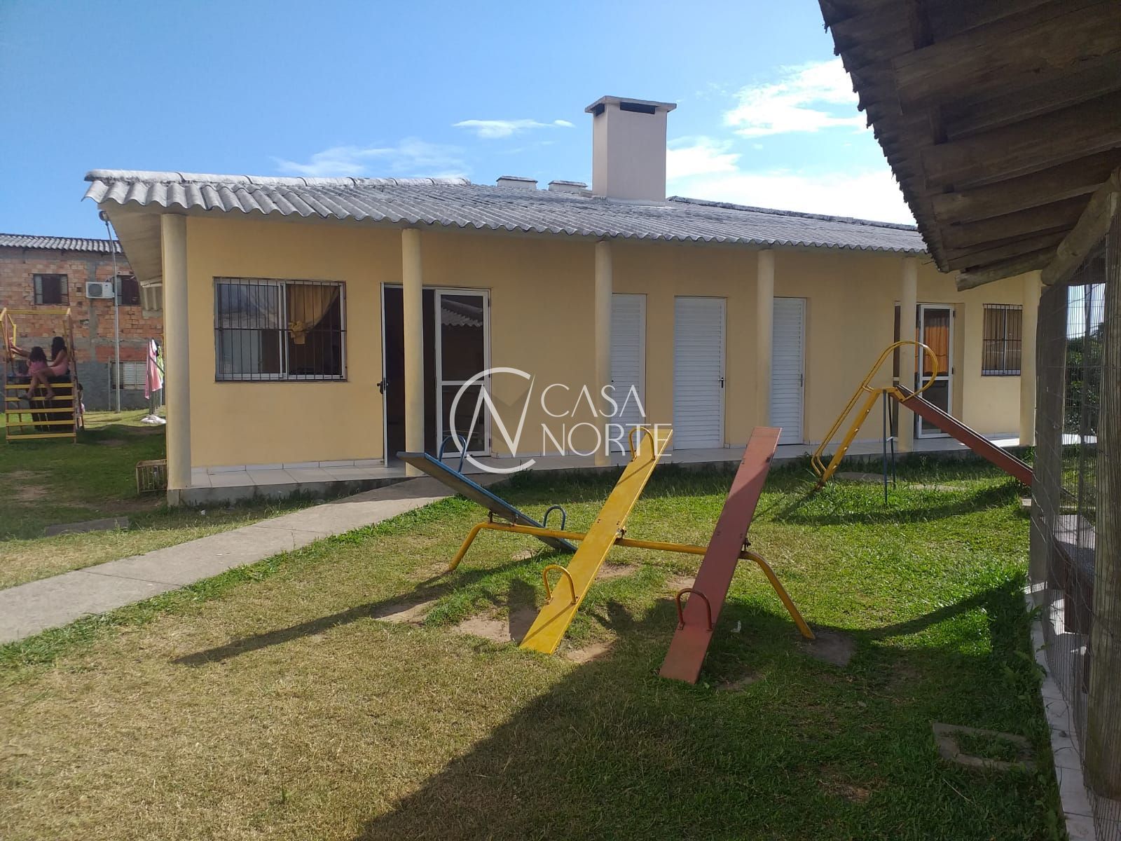 Apartamento à venda com 2 quartos, 46m², 1 vaga, Rua Sete Mil Cento e Noventa e Sete no bairro Restinga em Porto Alegre